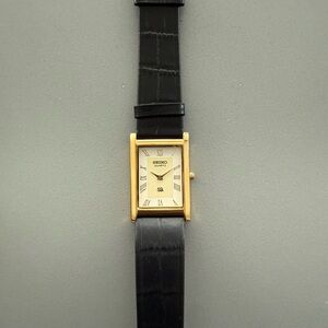 Vintage Seiko Tank watch White dial Gold Bezel with Black Strap